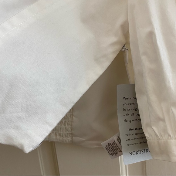 WAYF | Puff Sleeve Bustier Top in White • S - Picture 9 of 12